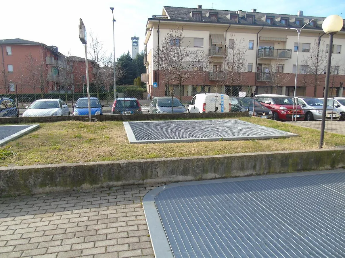Hotel Casa Leonardo Airport Azzano San Paolo Italia