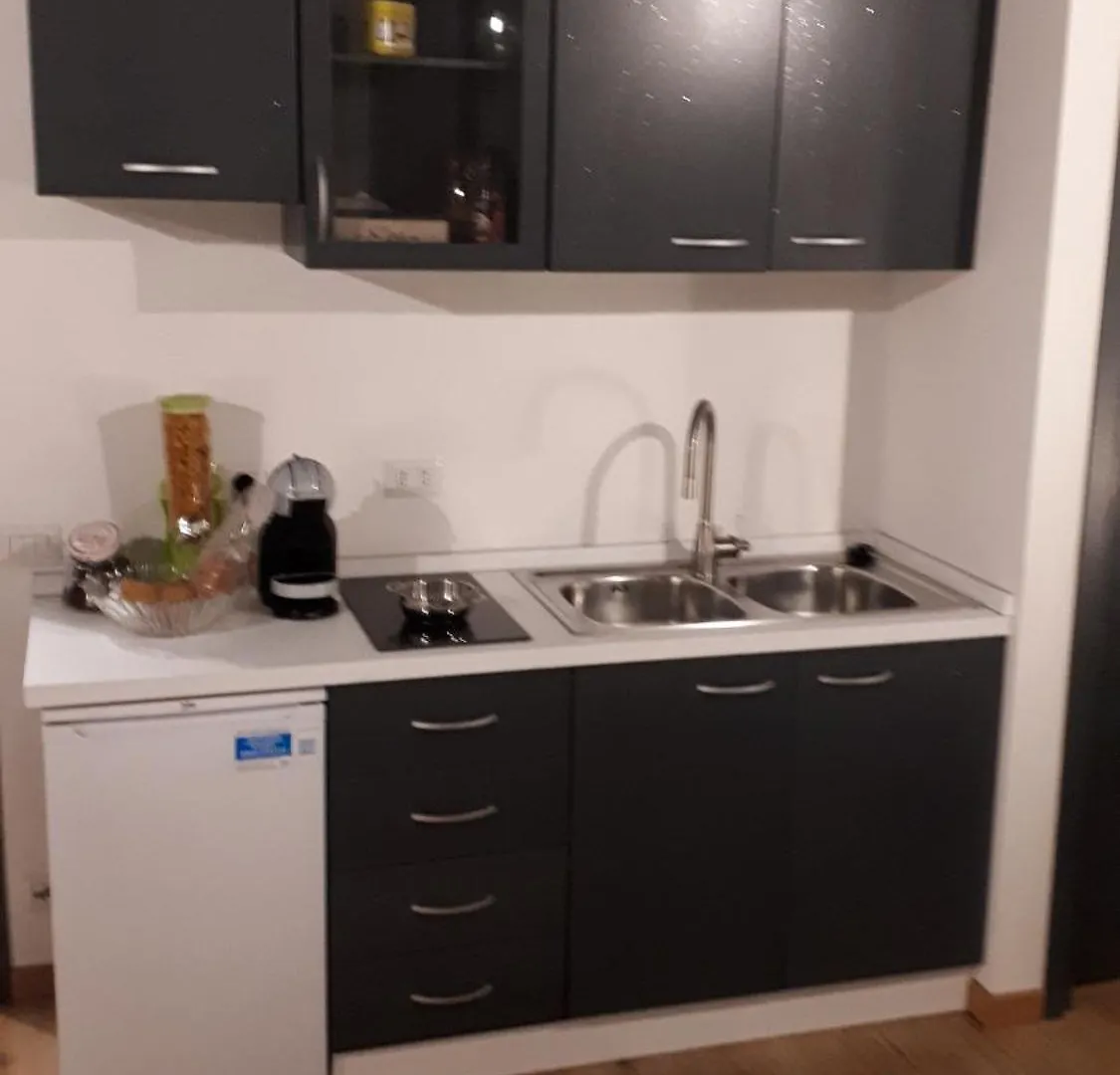 Hotel Casa Leonardo Airport Azzano San Paolo Affittacamere