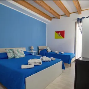 Gieffehouse , Terrasini Italie
