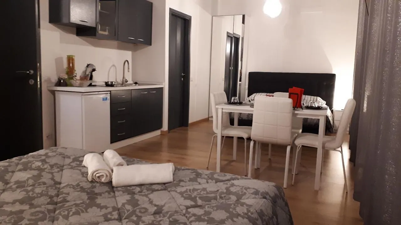 Hotel Casa Leonardo Airport Azzano San Paolo